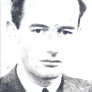 Wallenberg útlevélképe. Ez a kép volt a diplomáciai útlevelében, amelyet a család 1989-ben kapott vissza, amikor Moszkvában jártak