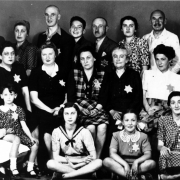 Sárga csillagos zsidó család, 1944